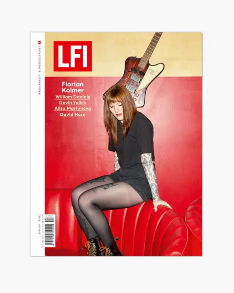 Two LFI magazine covers: left with a woman on a red sofa, right with two children in front of a window with a huge balloon flying by.