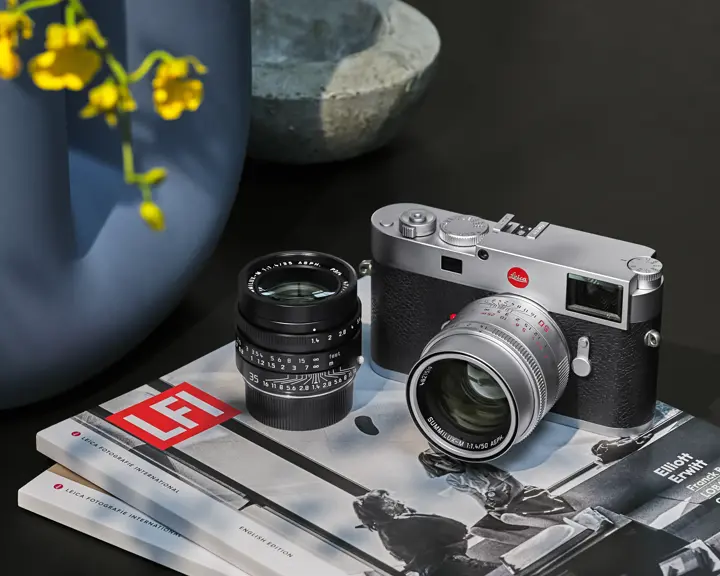 Leica M11 silver ambient photo