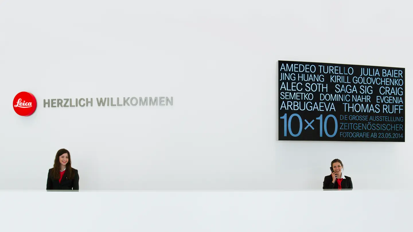 2 ladies at the Leica reception