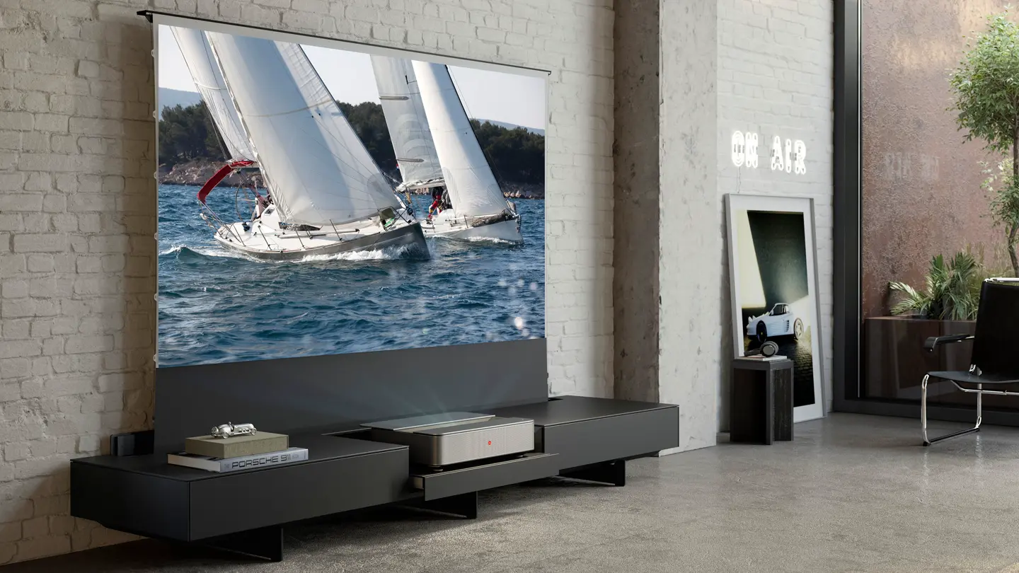 Cine 1 in action playing a movie