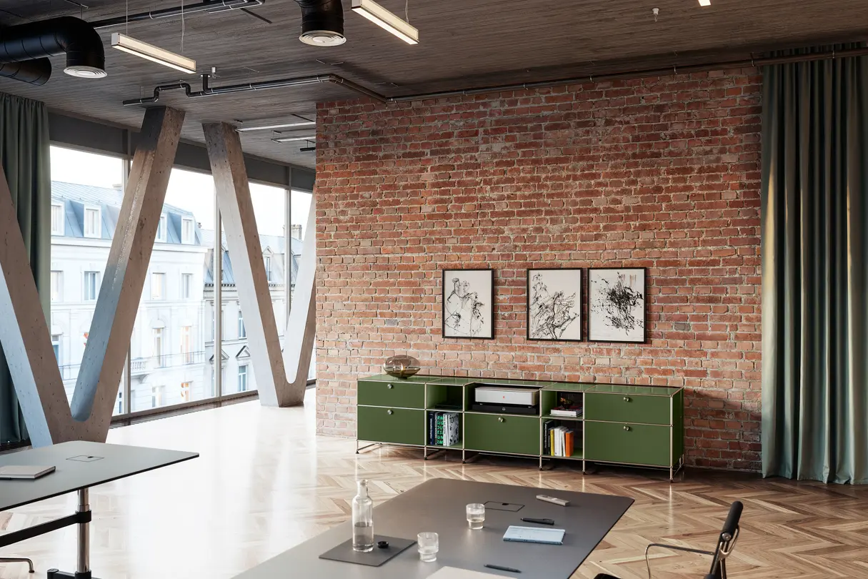 USM green and Leica Cine