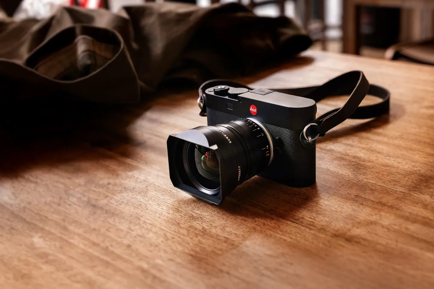 Leica M EV1 with Summilux-M 21 on a desk