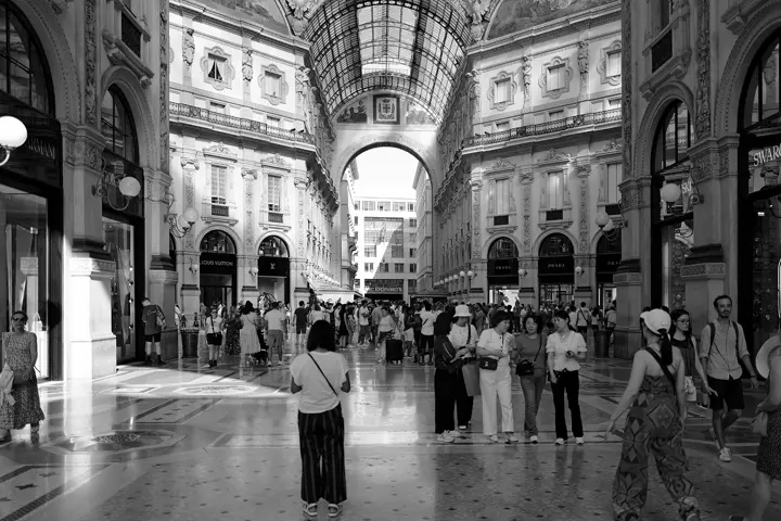 Leica Core Looks Monochrome HC