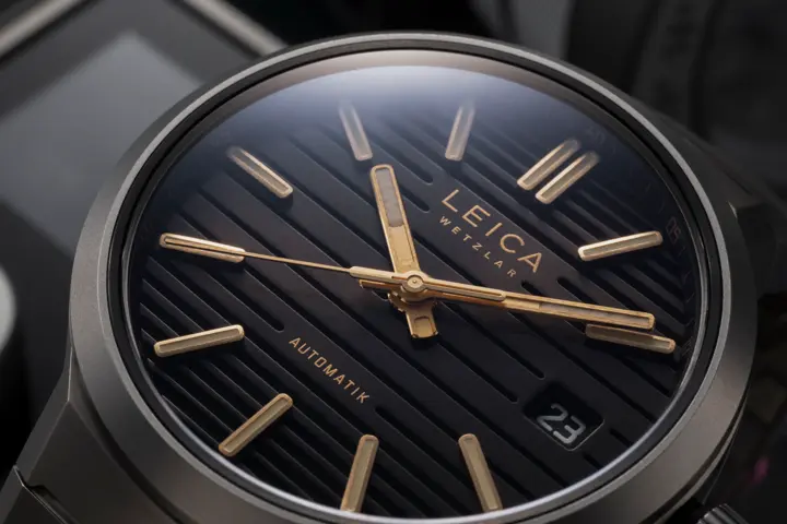 Leica ZM 11 coffeeblack