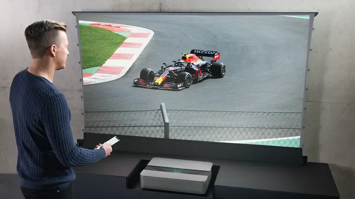 Leica Cine 1 projection showing a formula 1 car.