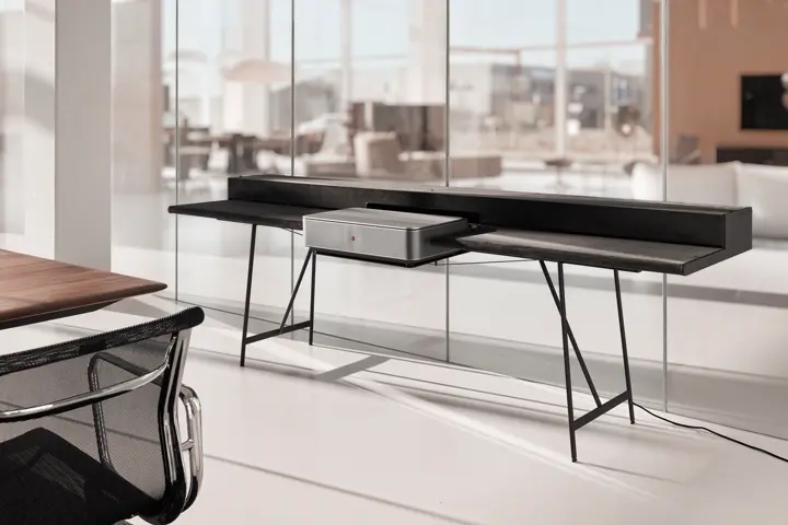 Leica Cine 1 on Lumina by YOMEI