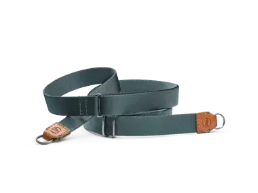 18568_D-Lux 8_carrying-strap-cognac-petrol_1920px.png 18568_D-Lux 8_carrying-strap-cognac-petrol_1920px.png