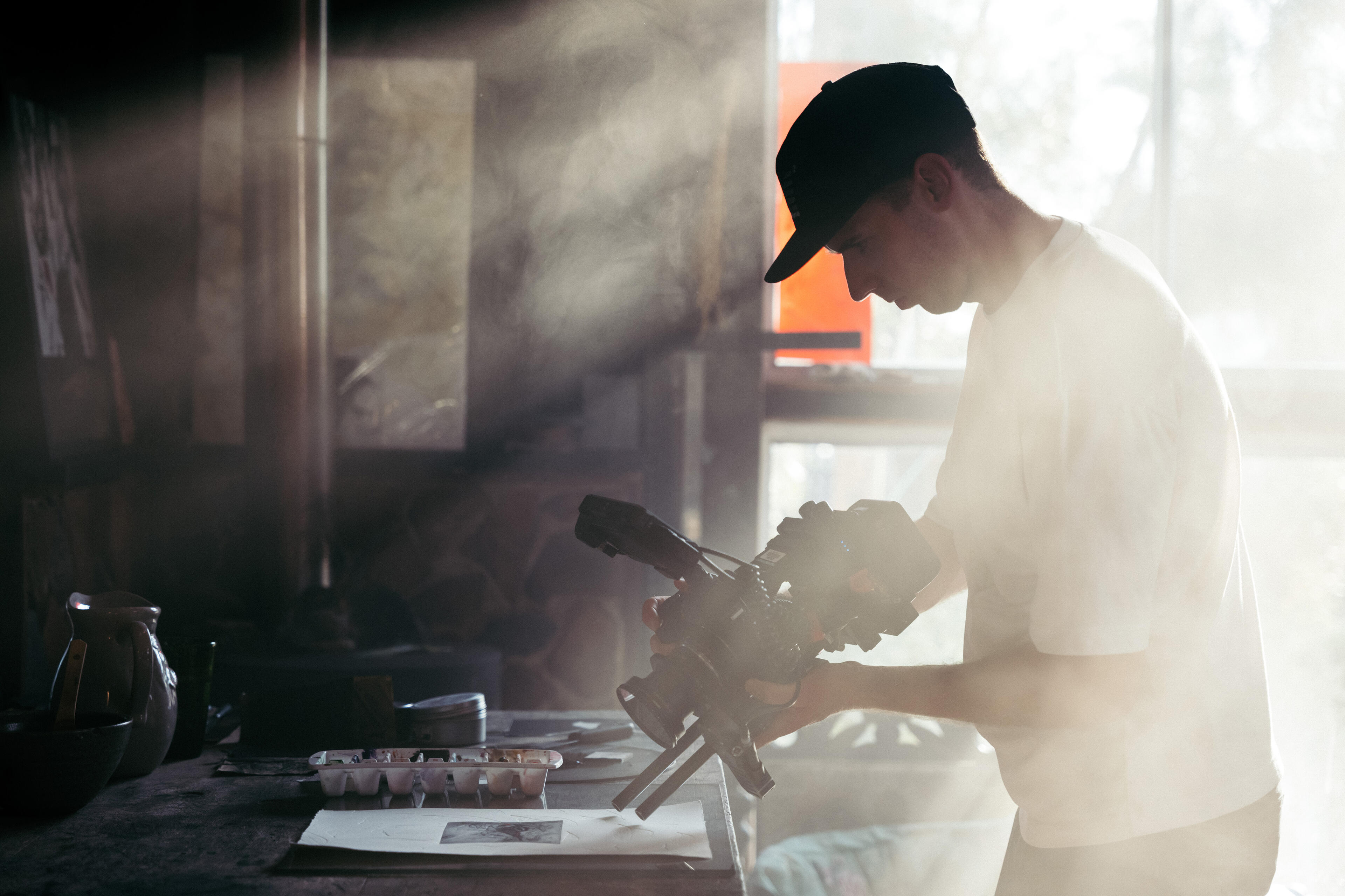Photographer with the Leica SL2-S